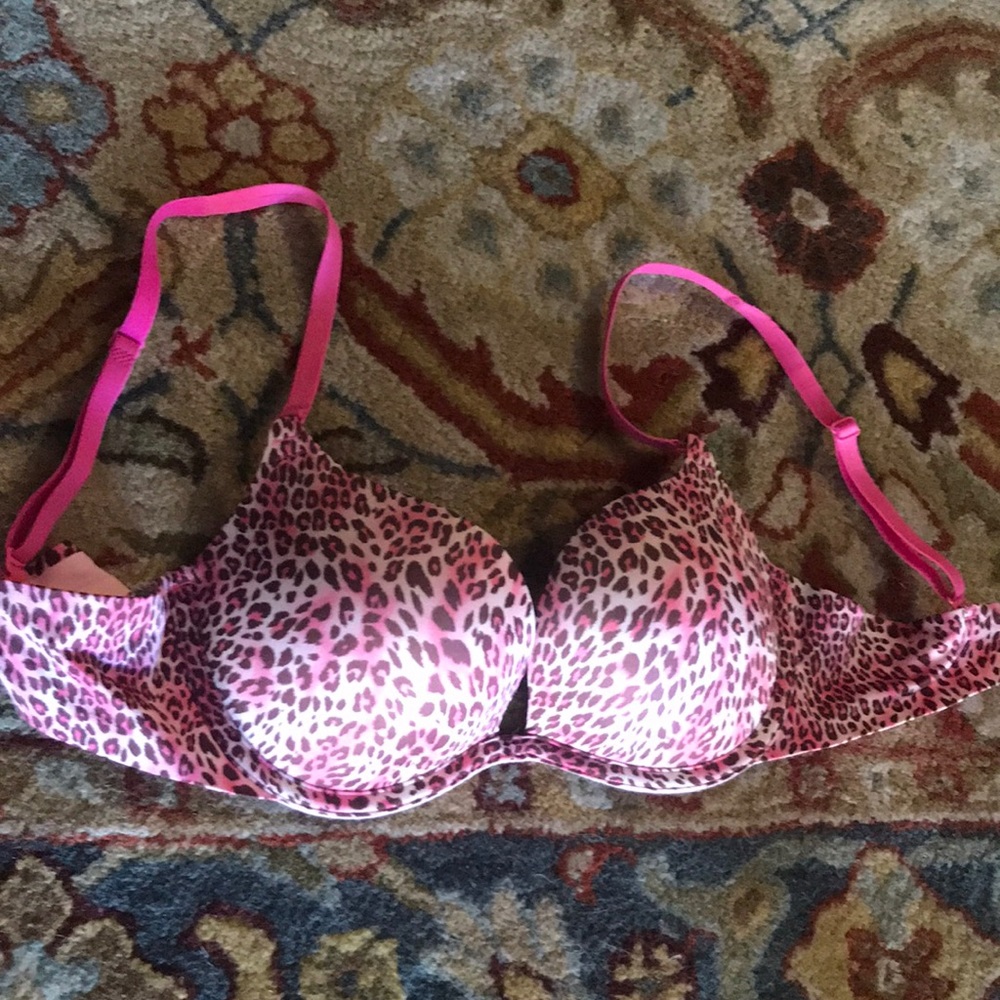 Victoria’s Secret push up bra